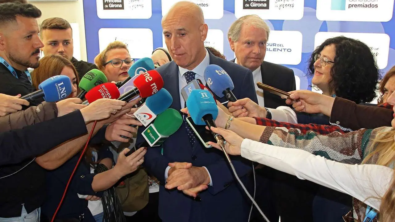 Peio Garc&iacute;a. ICAL.  La reina do&ntilde;a Letizia preside el acto central del Tour del talento en Le&oacute;n y proclamaci&oacute;n del Premio Princesa de Girona CreaEmpresa 2025, al que asisten, entre otros, el presidente de la Junta, Alfonso Fern&aacute;ndez Ma&ntilde;ueco, el alcalde, Jos&eacute; Antonio Diez, el delegado del Gobierno, Nicanor Sen, el presidente de las Cortes, Carlos Poll&aacute;n  y la presidenta del PSOECyL, Ana Redondo