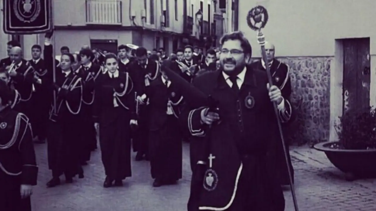 &Aacute;ngel Lesc&uacute;n