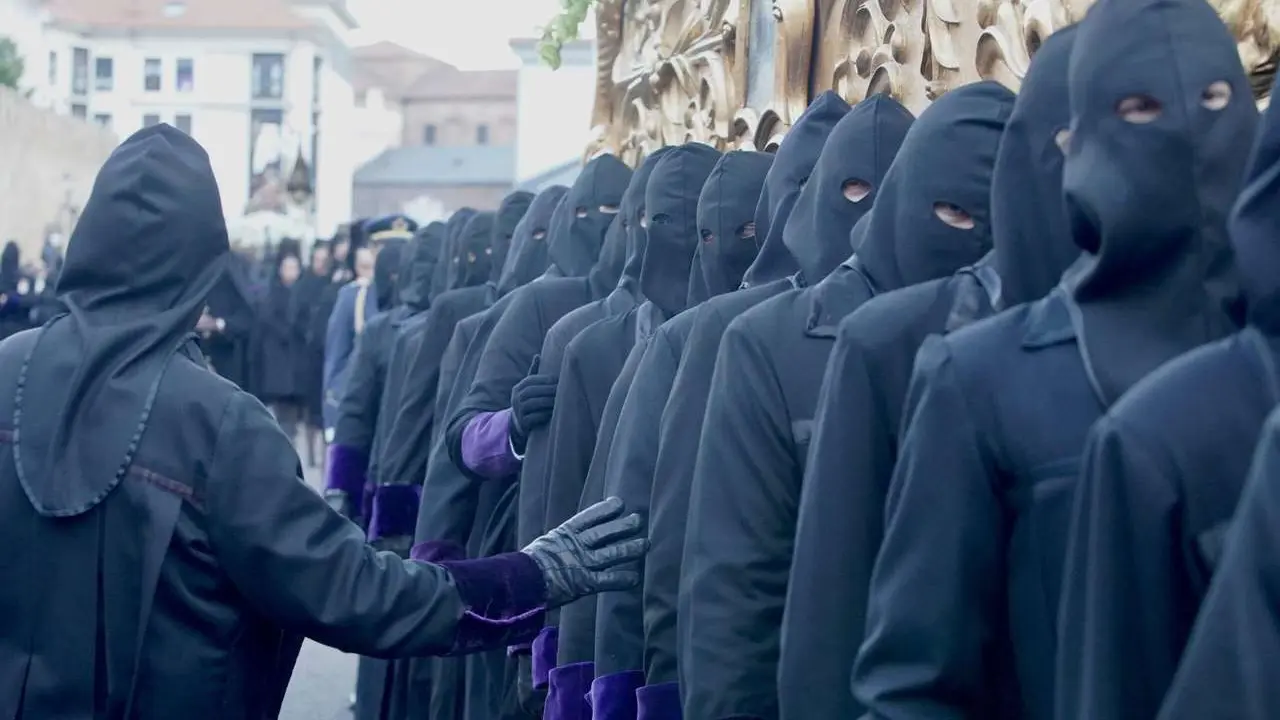 Campillo. ICAL. Celebraci&oacute;n de la Procesi&oacute;n del Santo Entierro, organizada por la Real Cofrad&iacute;a Sant&iacute;simo Sacramento de Minerva y La Santa Vera Cruz, en la que participan diferentes autoridades