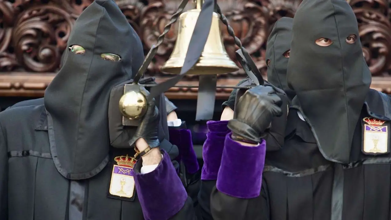 Campillo. ICAL. Celebraci&oacute;n de la Procesi&oacute;n del Santo Entierro, organizada por la Real Cofrad&iacute;a Sant&iacute;simo Sacramento de Minerva y La Santa Vera Cruz, en la que participan diferentes autoridades