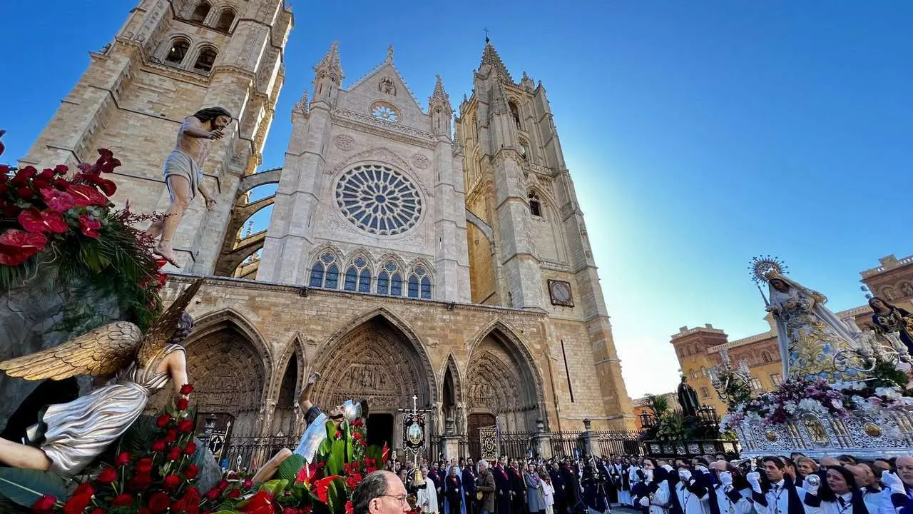 Campillo. ICAL. Acto central de la Procesi&oacute;n del Encuentro organizada por la Real Hermandad de Jes&uacute;s Divino Obrero.