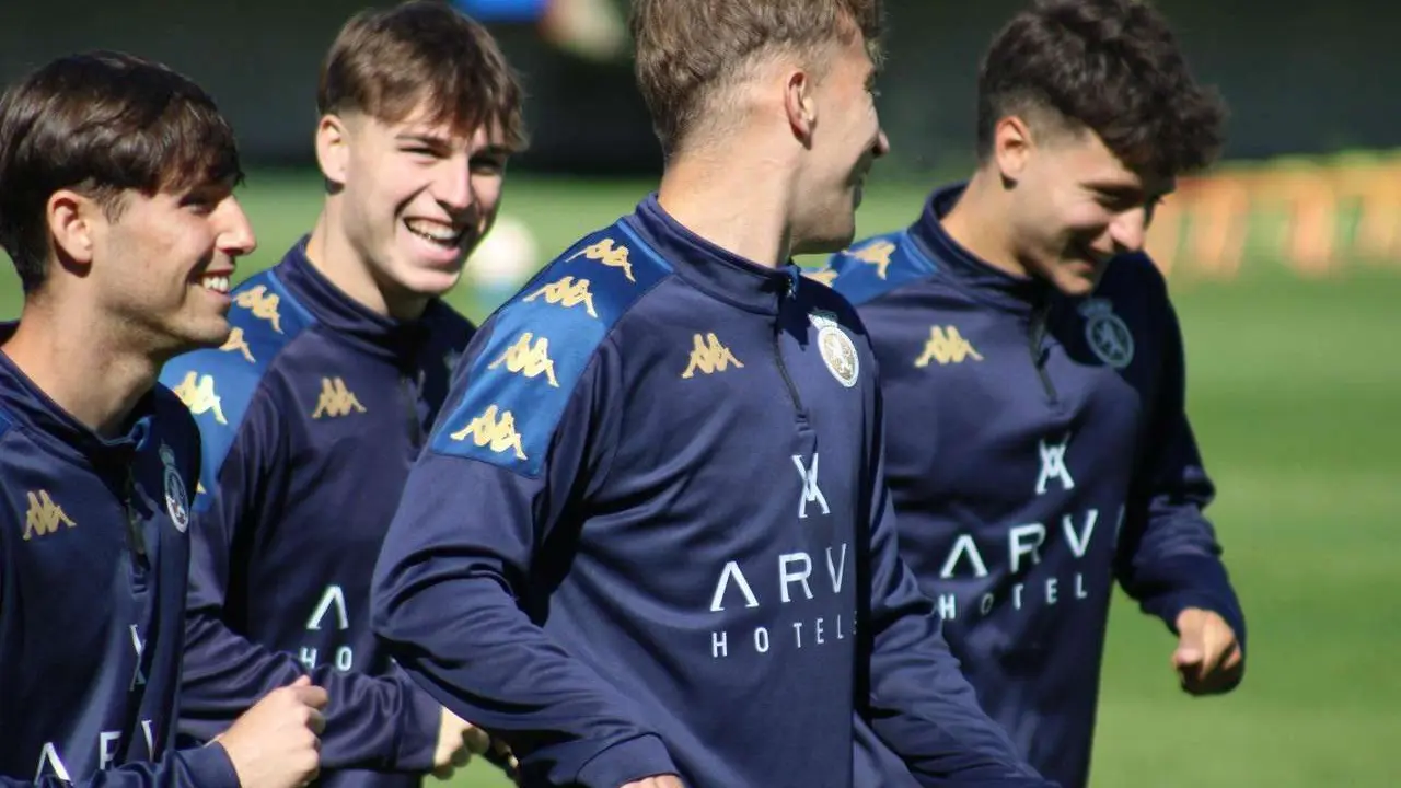 Entrenamiento de la Cultural antes de viajar a Lezama este s&aacute;bado. / CyDLeonesa