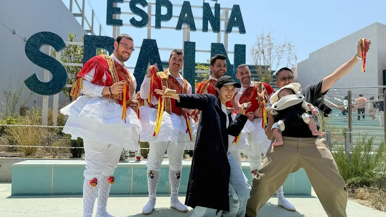 Danzantes de Laguna de Negrillos en Osaka