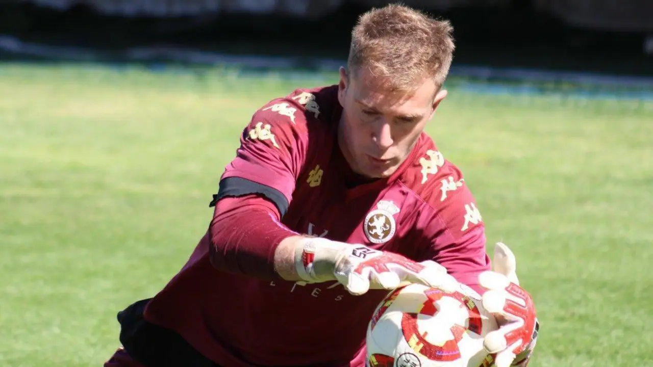 &Uacute;ltimo entrenamiento de la Cultural antes de viajar a Ourense. / CyDLeonesa