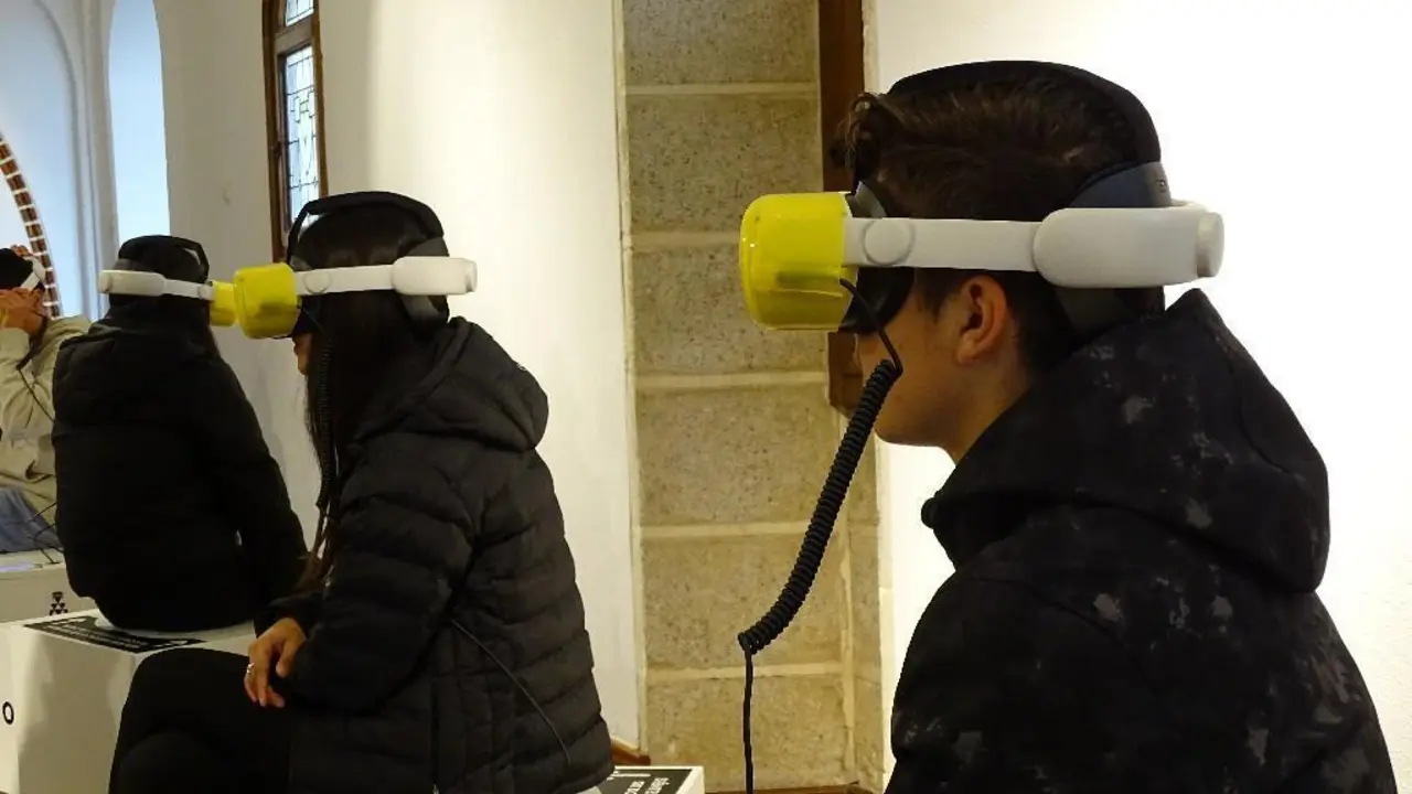 Inauguracion-estaciones-Realidad-Virtual-Palacio-de-Gaudi-