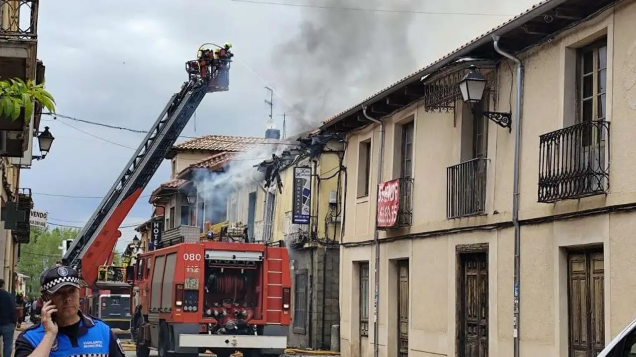 Incendio de una vivienda deshabitada en Mansilla de las Mulas (Le&oacute;n)