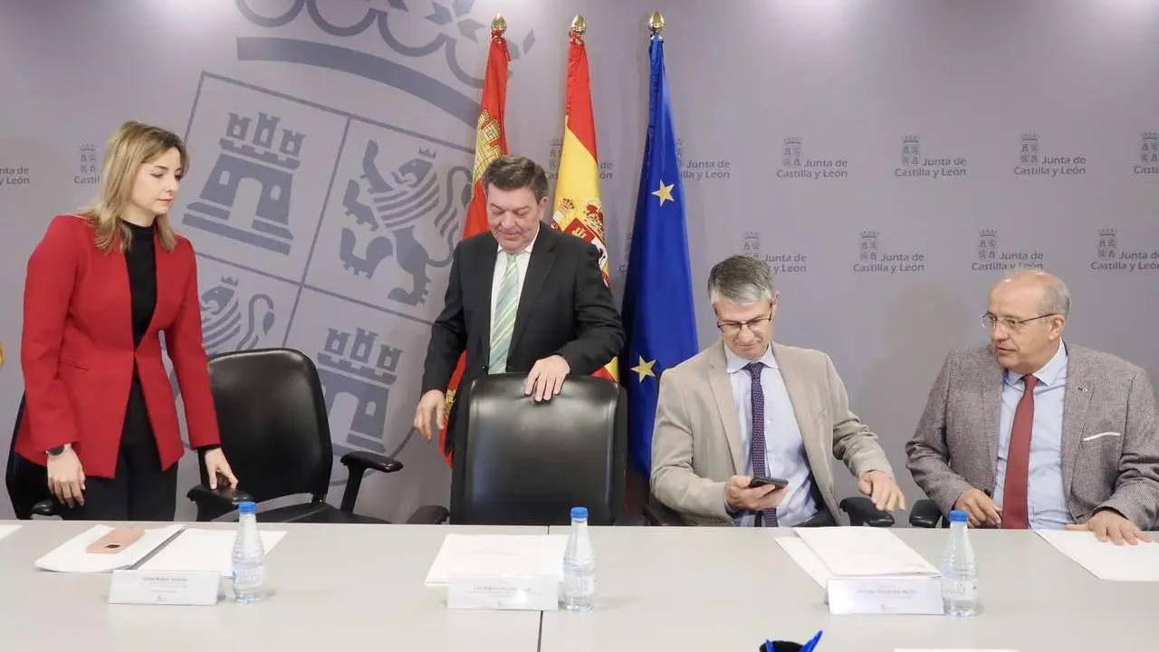El consejero de la Presidencia, Luis Miguel Gonz&aacute;lez Gago, preside el Consejo de Castilla y Le&oacute;n de Cooperaci&oacute;n para el Desarrollo. / ICAL
