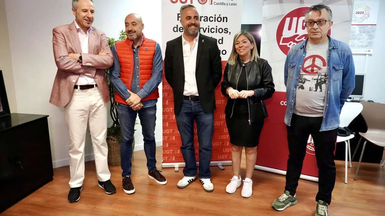 Campillo. ICAL. La Federaci&oacute;n de Servicios, Movilidad y Consumo de UGT en Castilla y Le&oacute;n celebra sus Jornadas de Acci&oacute;n sindical y Negociaci&oacute;n Colectiva, Juventud, Mujeres y personas LGTBI. El secretario general de UGT Castilla y Le&oacute;n, &Oacute;scar Lobo, atiende a los medios junto al secretario general de FeSMC UGT CyL, H&eacute;ctor Y&aacute;g&uuml;ez Mart&iacute;n, la secretaria de Acci&oacute;n Sindical y Coordinaci&oacute;n Sectorial de FeSMC UGT CyL, M&oacute;nica Gay Ce&ntilde;al, y el vicesecretario General &Aacute;rea externa de FeSMC, Pedro Aller.