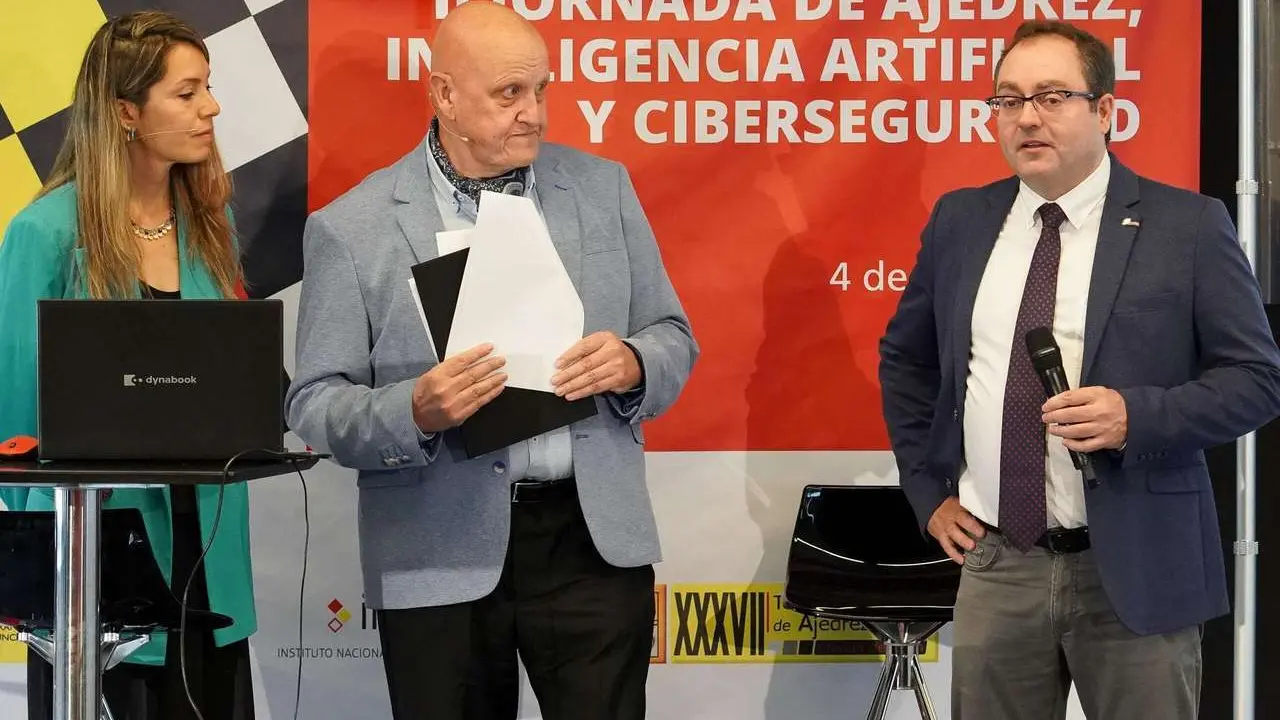 Campillo. ICAL. El Instituto Nacional de Ciberseguridad y el Torneo Magistral de Ajedrez Ciudad de Le&oacute;n celebran la segunda edici&oacute;n de la Jornada de Ajedrez, Inteligencia Artificial y Ciberseguridad