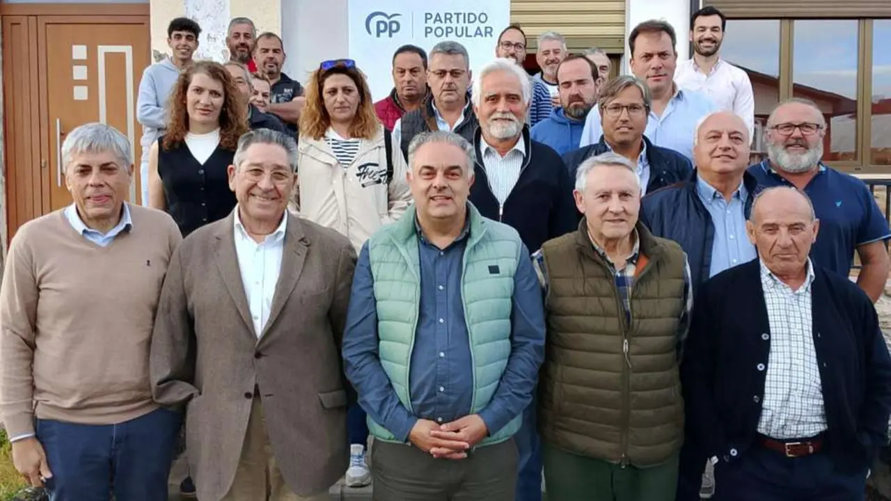 Reuni&oacute;n direcci&oacute;n provincial con alcaldes y portavoces de la Monta&ntilde;a Central y Oriental