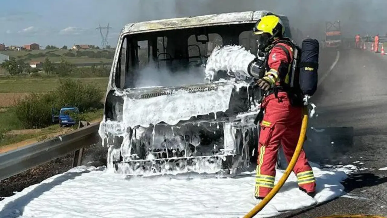 Foto Bomberos del Ayuntamiento de Le&oacute;n