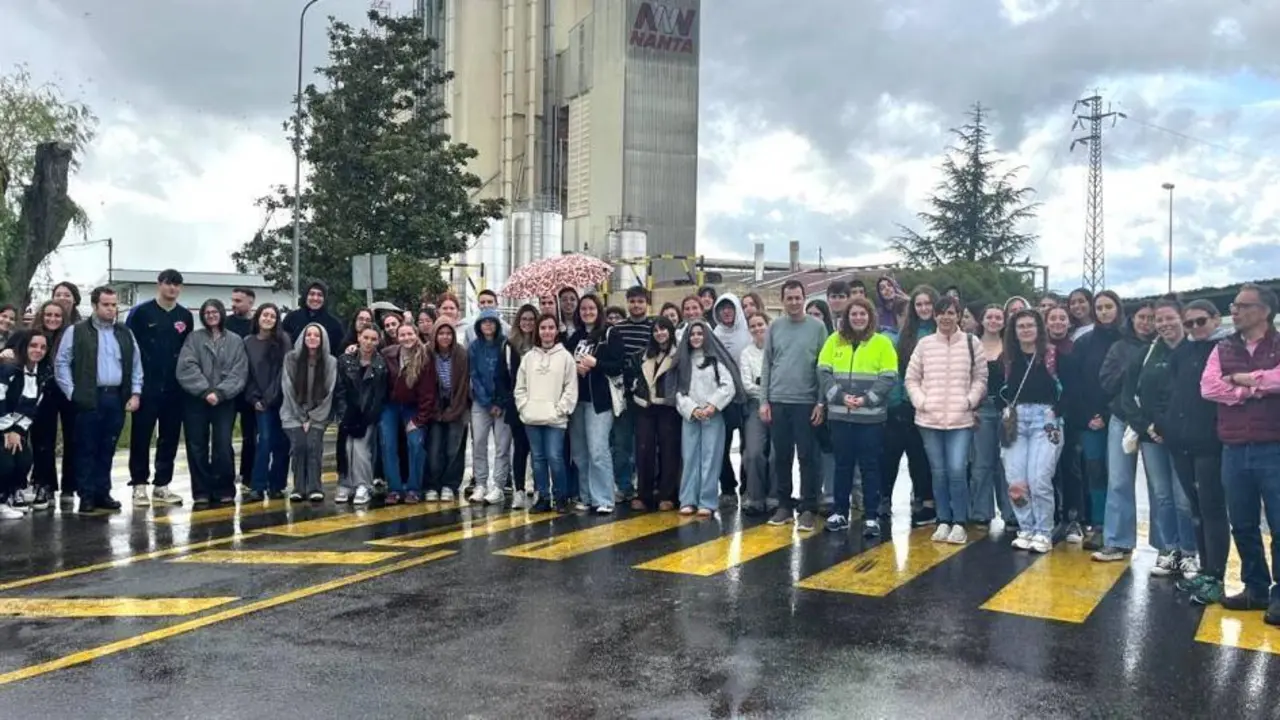 Estudiantes de la Facultad de Veterinaria de la Universidad de Le&oacute;n visitaron la empresa Nanta