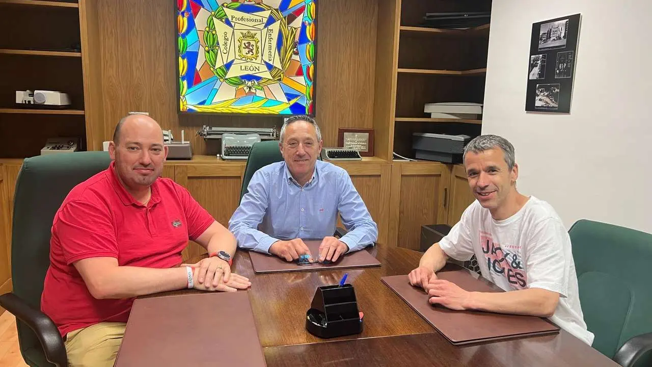 Reuni&oacute;n entre Cruz Roja y el Colegio de Enfermer&iacute;a de Le&oacute;n