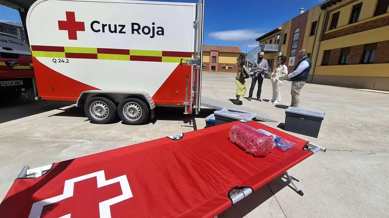 Cruz Roja Le&oacute;n visita del subdelegado