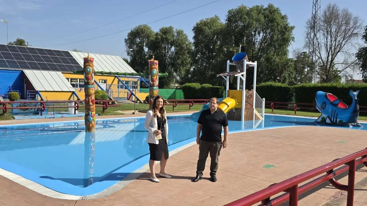 La piscina municipal de La Ba&ntilde;eza abre sus puertas este s&aacute;bado. 