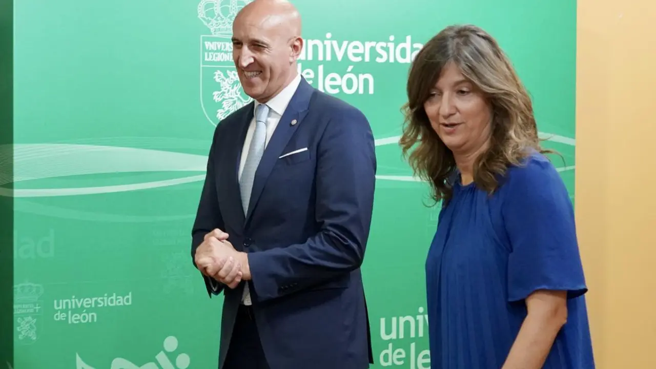 La rectora de la Universidad de Le&oacute;n, Nuria Gonz&aacute;lez, y el alcalde de Le&oacute;n, Jos&eacute; Antonio Diez, en una imagen de archivo. | ICAL