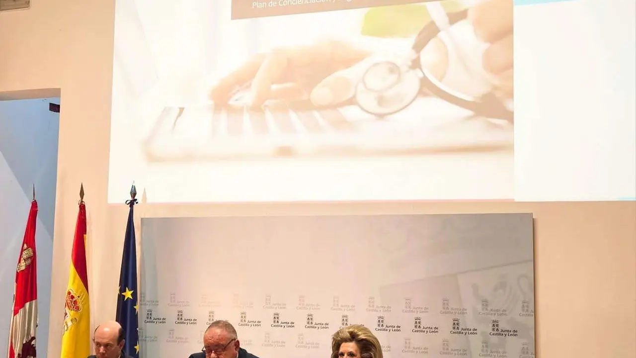 El consejero de Sanidad, Alejandro V&aacute;zquez, presenta la nueva campa&ntilde;a de concienciaci&oacute;n para los trabajadores de la Gerencia Regional de Salud sobre seguridad en el uso de los datos