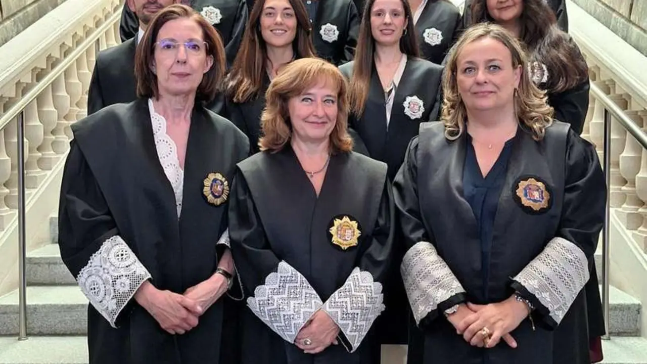 Diez jueces en pr&aacute;cticas toman posesi&oacute;n ante la Sala de Gobierno del TSJCyL