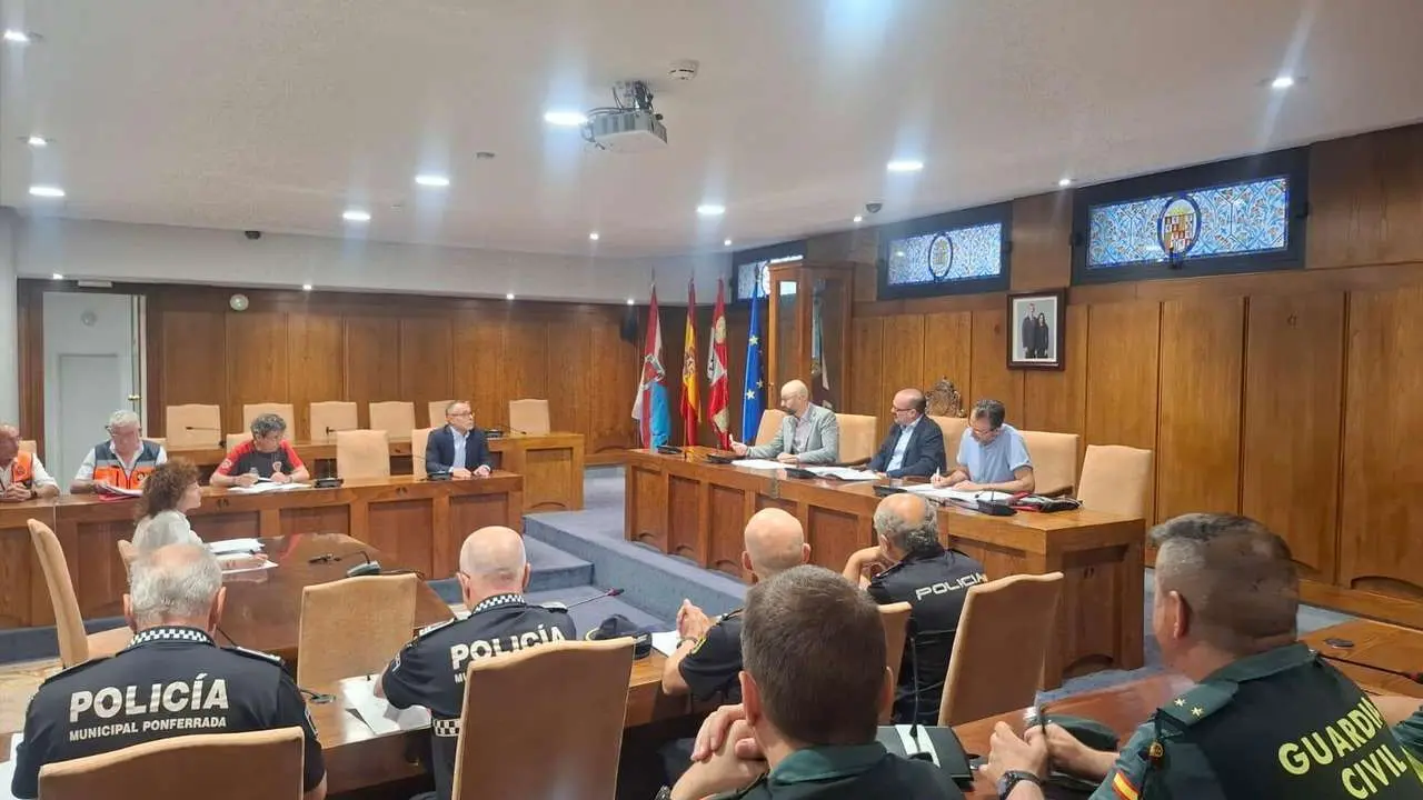 La Subdelegaci&oacute;n del Gobierno coordina con el Ayuntamiento de Ponferrada el operativo especial de seguridad para la Noche Templaria.