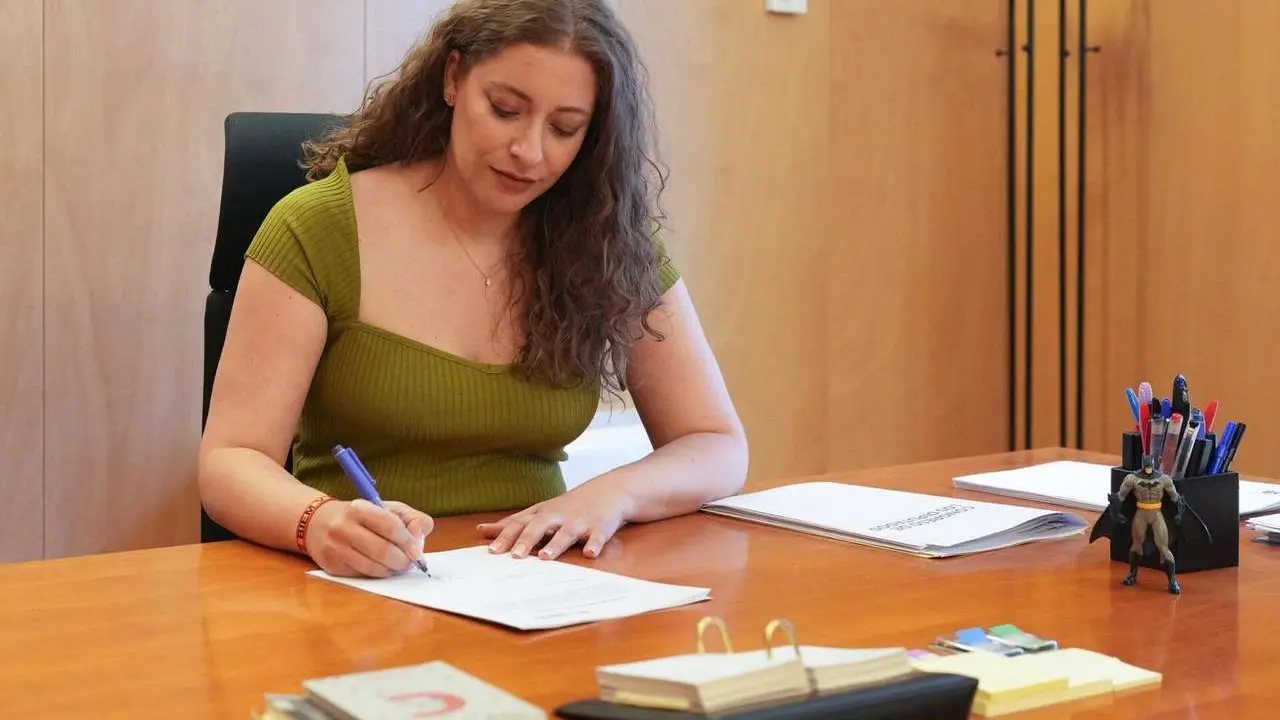 Las diputadas leonesas Ester Mu&ntilde;oz (en la imagen) y Silvia Franco, junto a otros seis diputados del Grupo del PP, han presentado una PNL sobre los ex&aacute;menes sanitarios. | ICAL