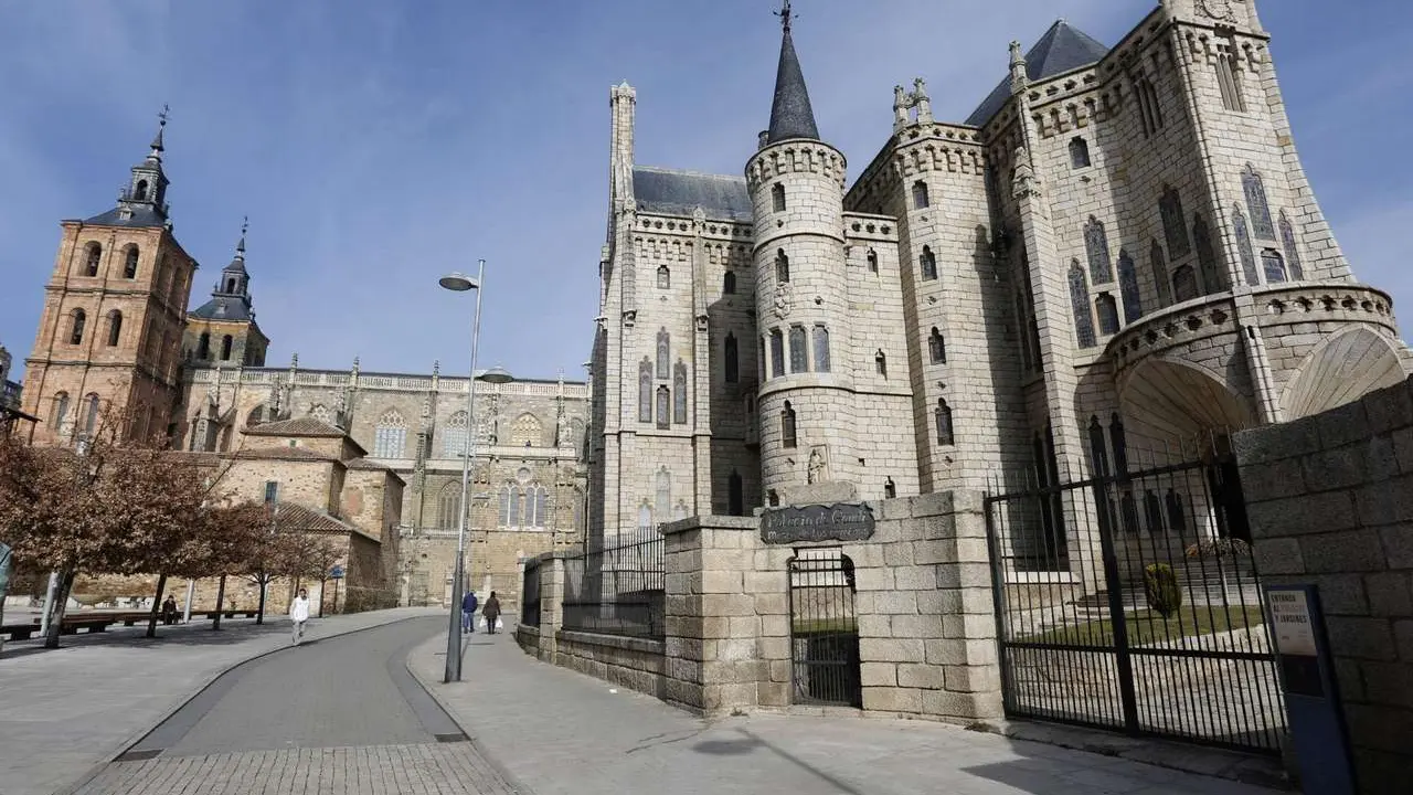 Palacio de Gaud&iacute; en Astorga. | ICAL