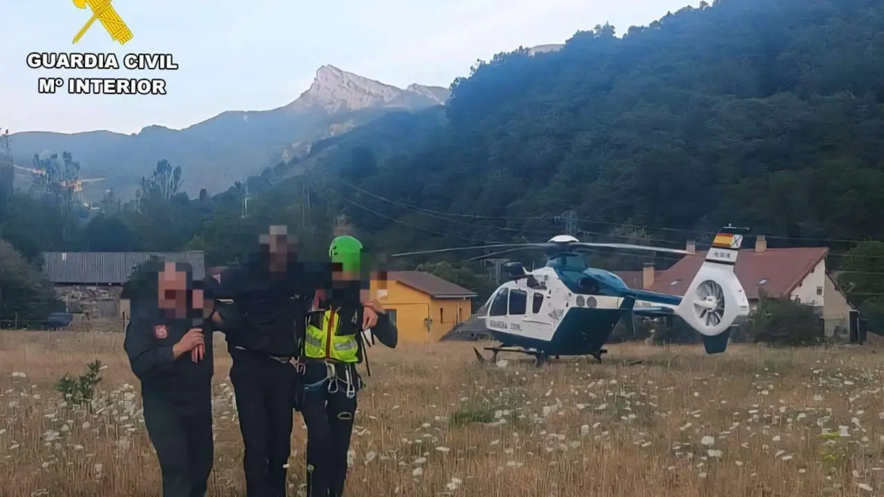 Imagen del rescate en Posada de Valde&oacute;n. | GC