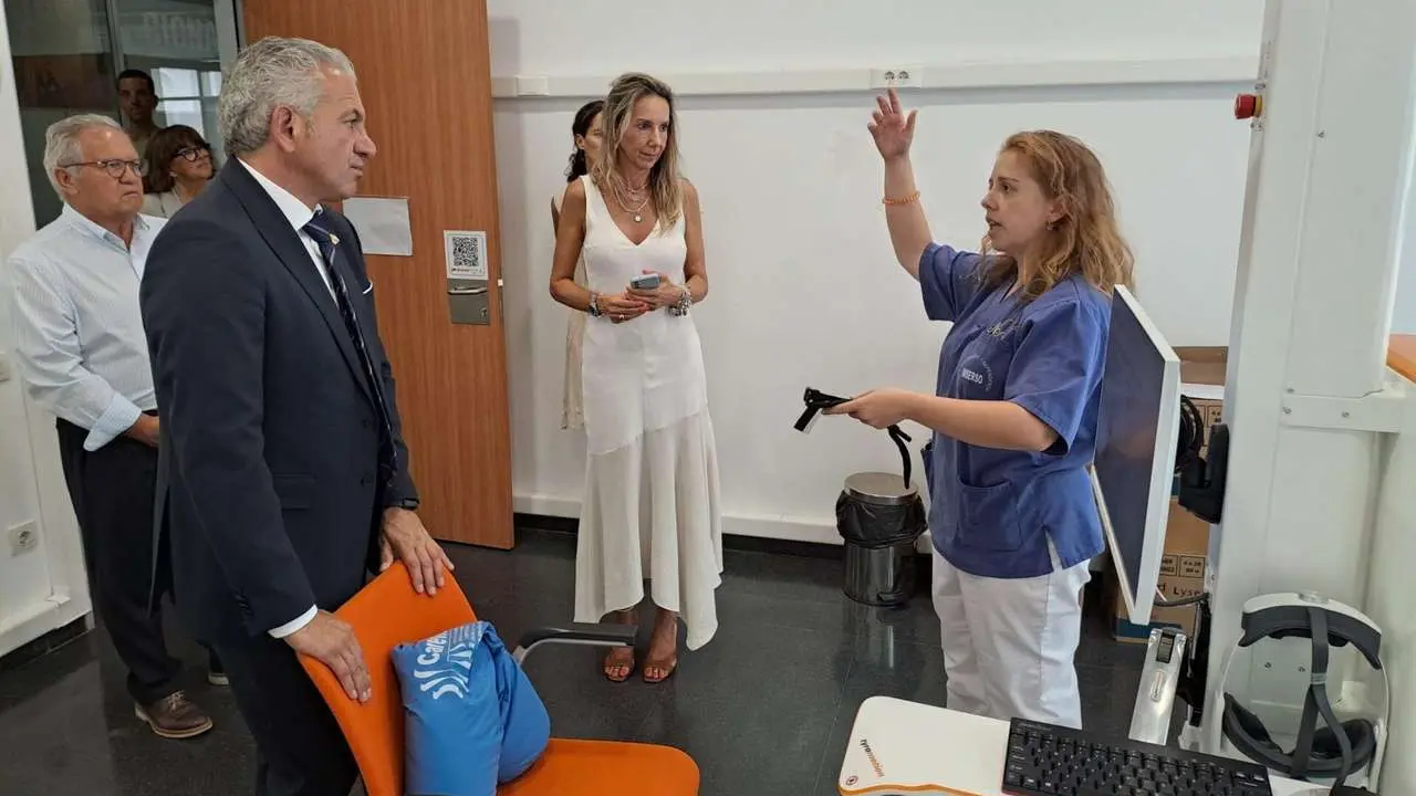 El delegado del Gobierno Nicanor Sen visita el Centro de Referencia Estatal para la Atenci&oacute;n a Personas con Grave Discapacidad y para la Promoci&oacute;n de la Autonom&iacute;a Personal y Atenci&oacute;n a la Dependencia de San Andr&eacute;s del Rabanedo