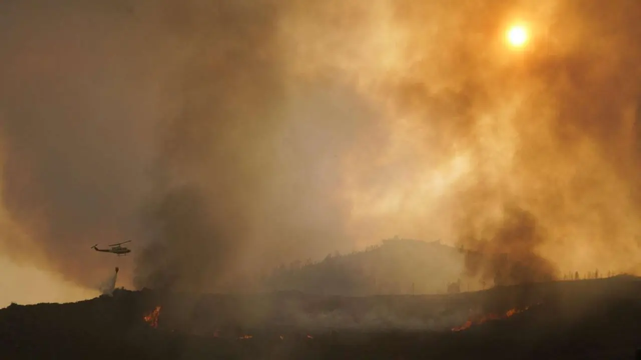 C&eacute;sar Hornija. ICAL. Incendio en la localidad de Paradi&ntilde;a (Le&oacute;n)