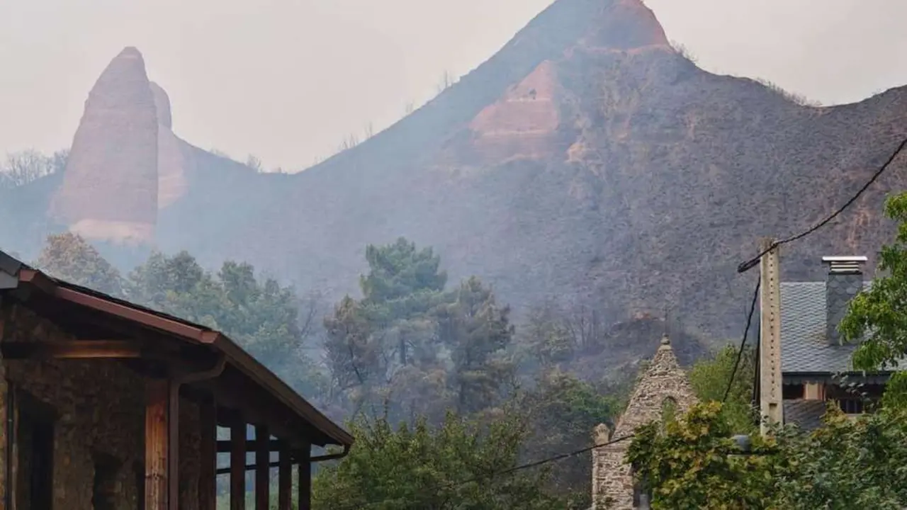 Diputaci&oacute;n de Le&oacute;n. SEPEIS. Incendio en Las M&eacute;dulas