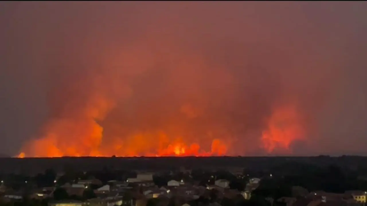 Incendio en Castrocalb&oacute;n este verano.