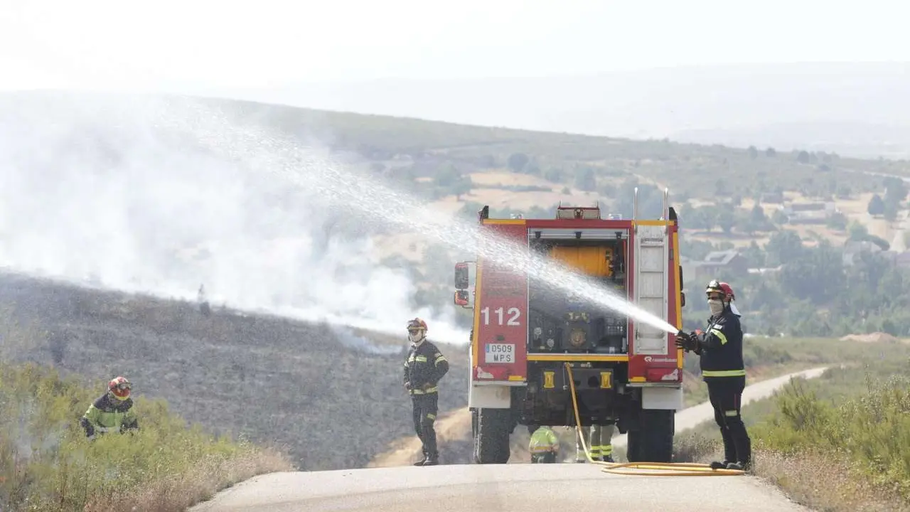 JL Leal. ICAL. Incendio en Puercas, sierra de la culebra, Zamora