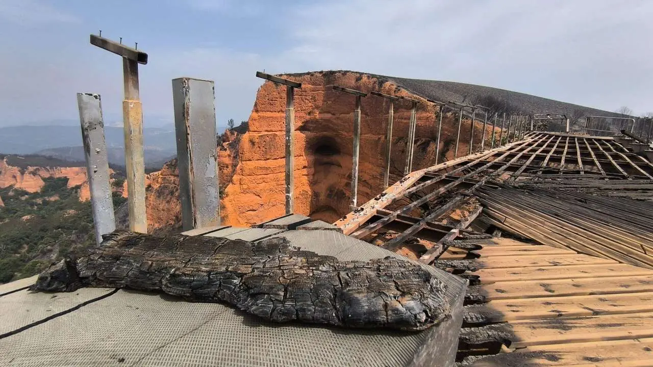 Incendio M&eacute;dulas - Le&oacute;n24horas