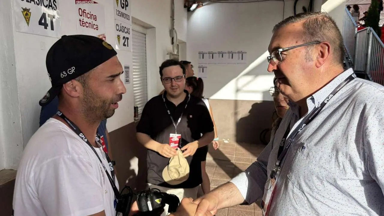Fuente: UPL Diputaci&oacute;n de Le&oacute;n - Abel Ramos saluda al vicepresidente de la Diputaci&oacute;n Roberto Aller