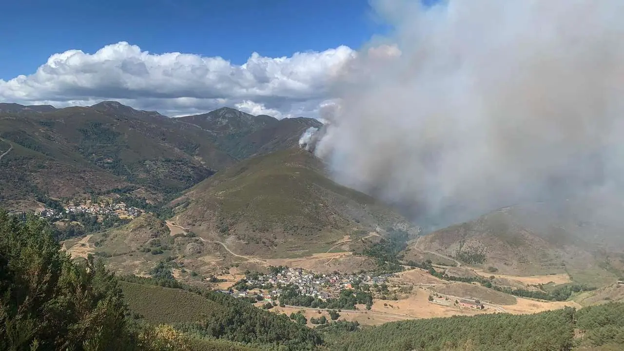 C&eacute;sar Hornija. ICAL. El Valle de Fornela afectado por el incendio de Anllares (Le&oacute;n)