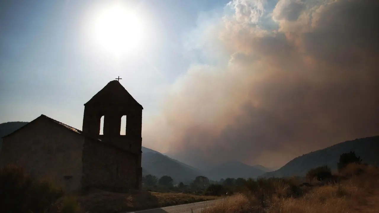 El incendio de Fasgar| PEIO GARC&Iacute;A / ICAL