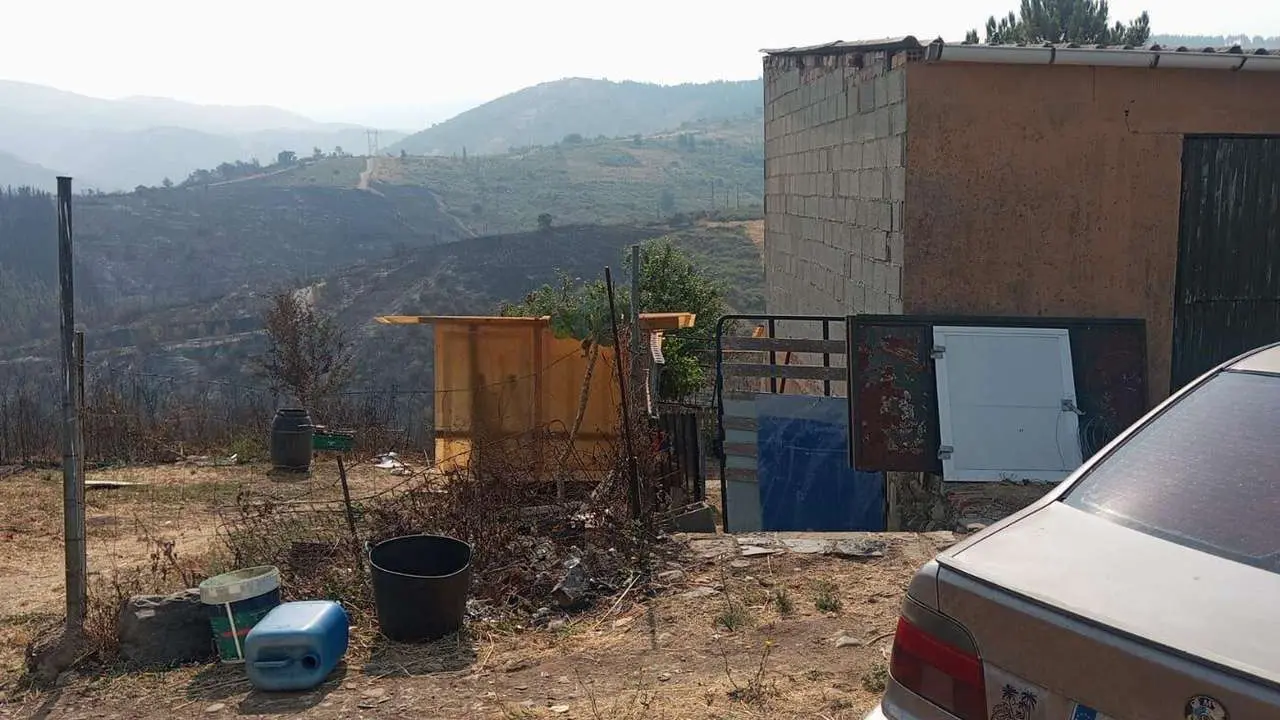 La vivienda en que viv&iacute;a el hombre detenido y encarcelado por el incendio de Molinaseca.