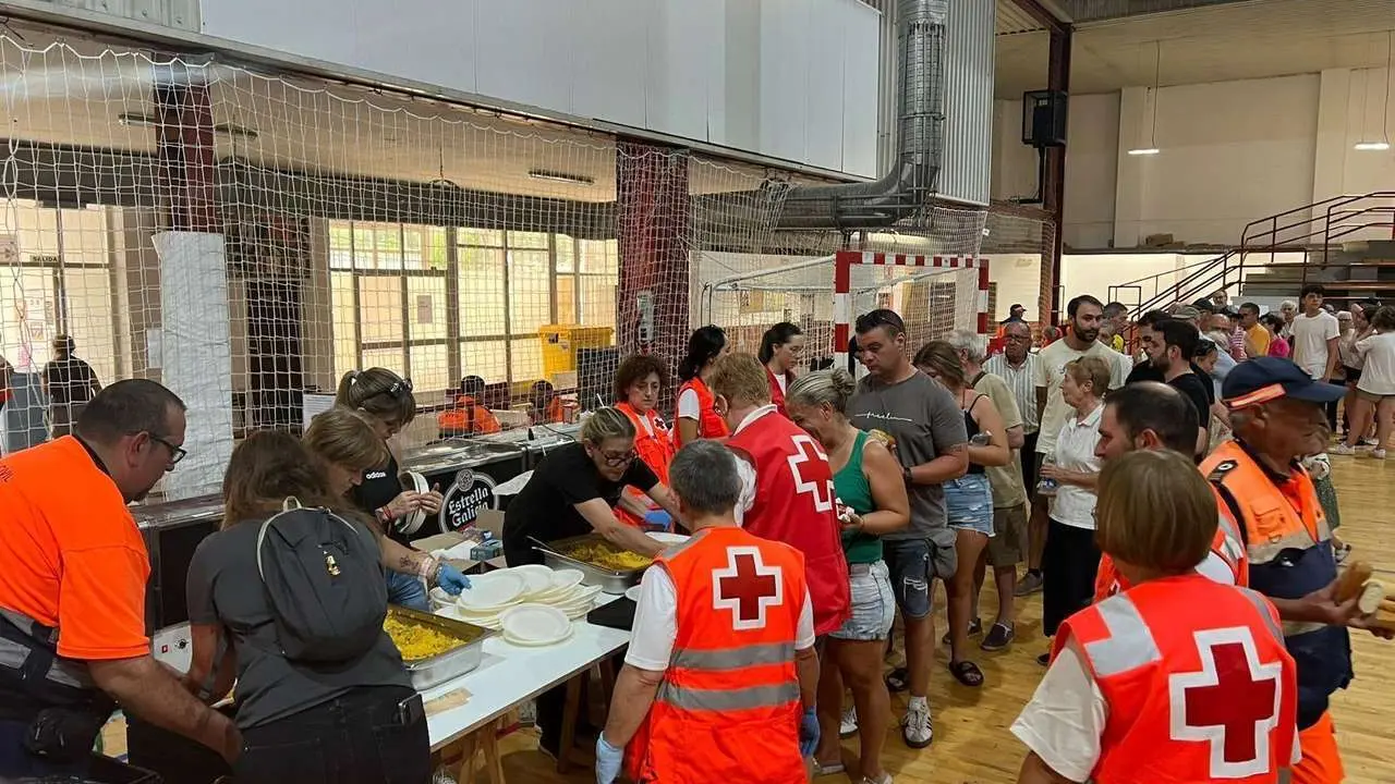 Cruz Roja dio soporte a las personas que tuvieron que alojarse en albergues de la provincia durante los incendios que asolaron Le&oacute;n en agosto.