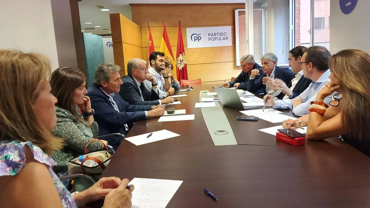 Reuni&oacute;n comit&eacute; de direcci&oacute;n PP de Le&oacute;n