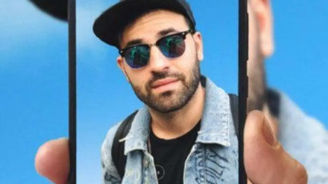 Michenlo en una imagen de sus redes sociales
