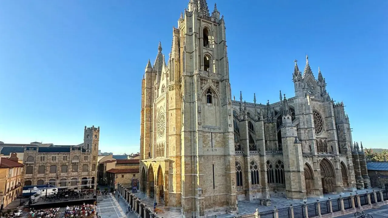 La Catedral de Le&oacute;n. | SM