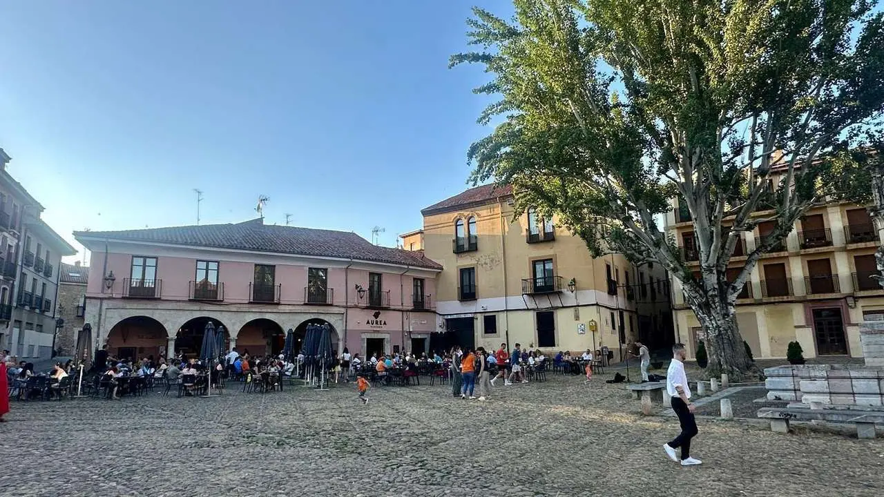 La plaza del Grano de Le&oacute;n. | SM