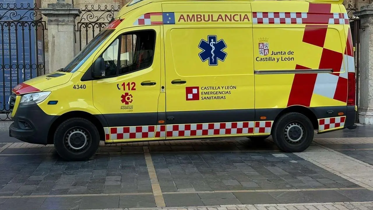 Ambulancia Sacyl en Le&oacute;n.