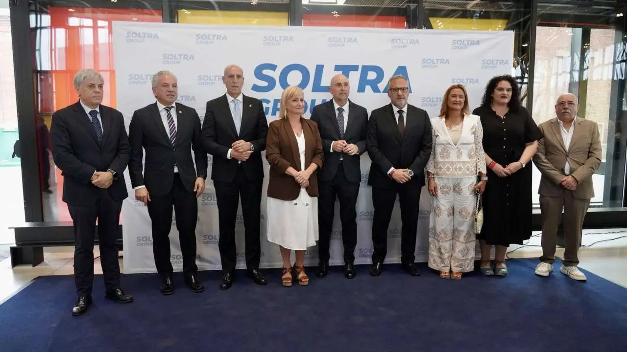La consejera de Industria, Comercio y Empleo, Leticia Garc&iacute;a, clausura la Gala del 25 aniversario de Soltra, a la que tambi&eacute;n asisten el presidente de las Cortes de Castilla y Le&oacute;n, Carlos Poll&aacute;n, y el alcalde de Le&oacute;n, Jos&eacute; Antonio Diez. ICAL 