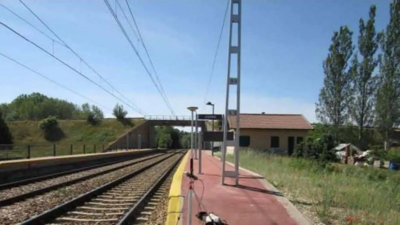 La v&iacute;a Le&oacute;n-La Robla, en el tramo a la altura de Cuadros.