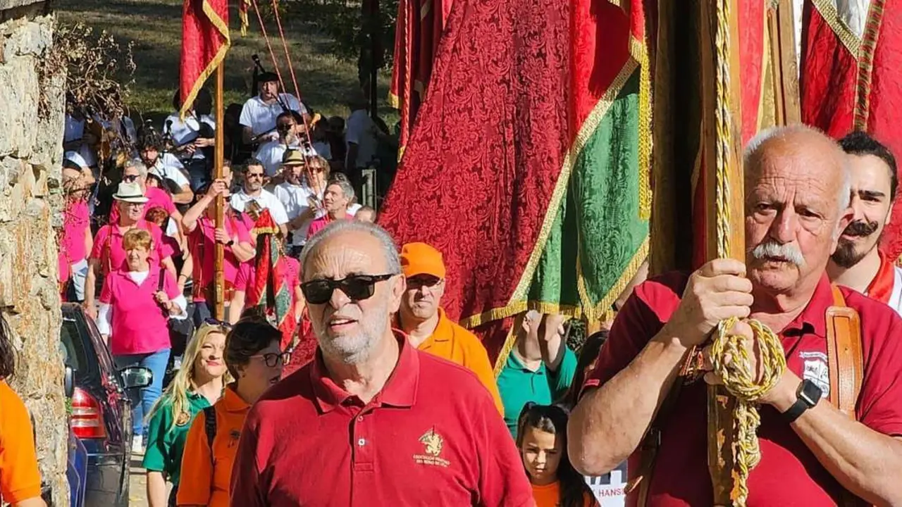 Participantes y visitantes durante la XXV Feria Tradicional de C&aacute;rmenes, que llen&oacute; el municipio de color, m&uacute;sica y tradici&oacute;n. | Le&oacute;n 24 Horas
