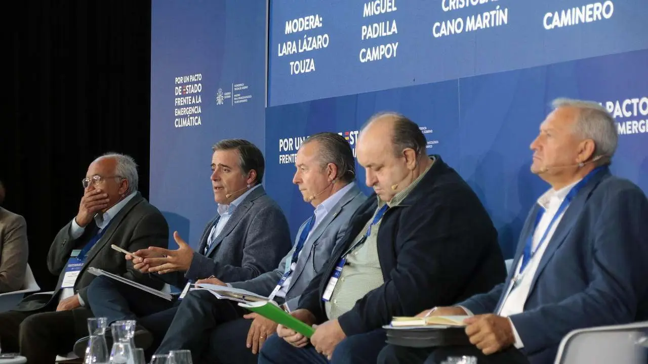 Los principales dirigentes de sindicatos agrarios participan en la segunda jornada de la Convenci&oacute;n por un Pacto de Estado frente a la Emergencia Clim&aacute;tica. Peio Garc&iacute;a / ICAL. 
