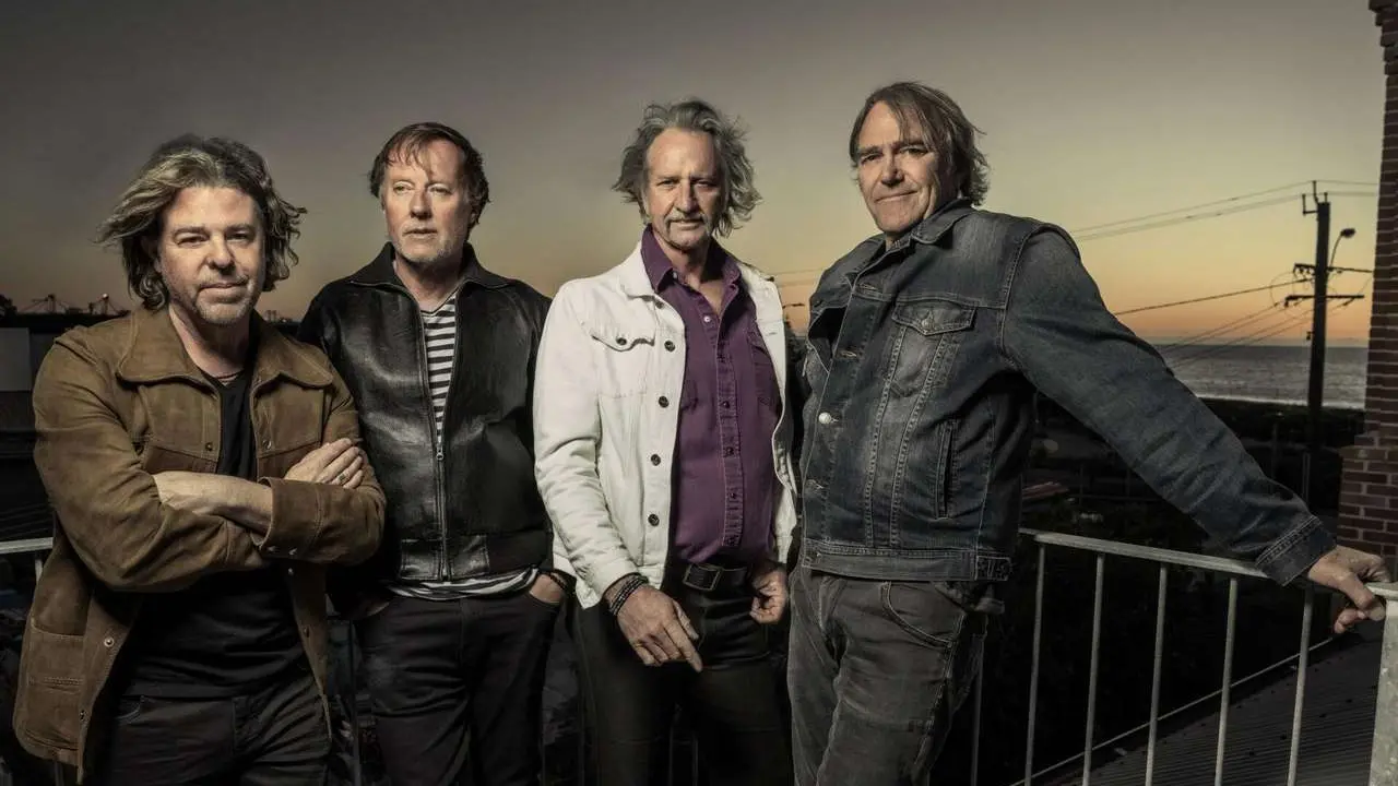 The Chevelles regresan a Espa&ntilde;a y celebran 35 a&ntilde;os en el Purple Weekend 2025 (Le&oacute;n). Presentar&aacute;n &ldquo;Caveman&rdquo; en Espacio V&iacute;as.