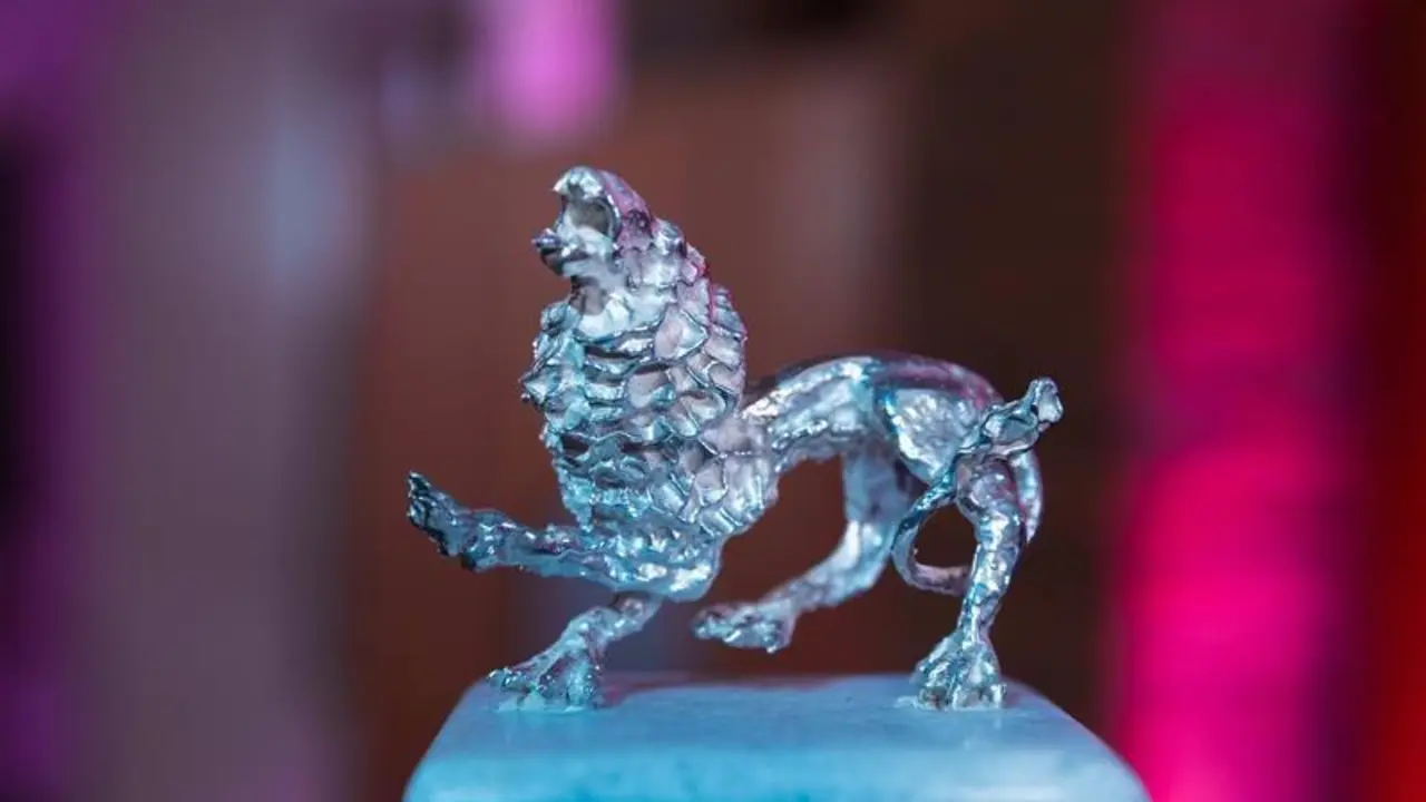 El Le&oacute;n de Plata.