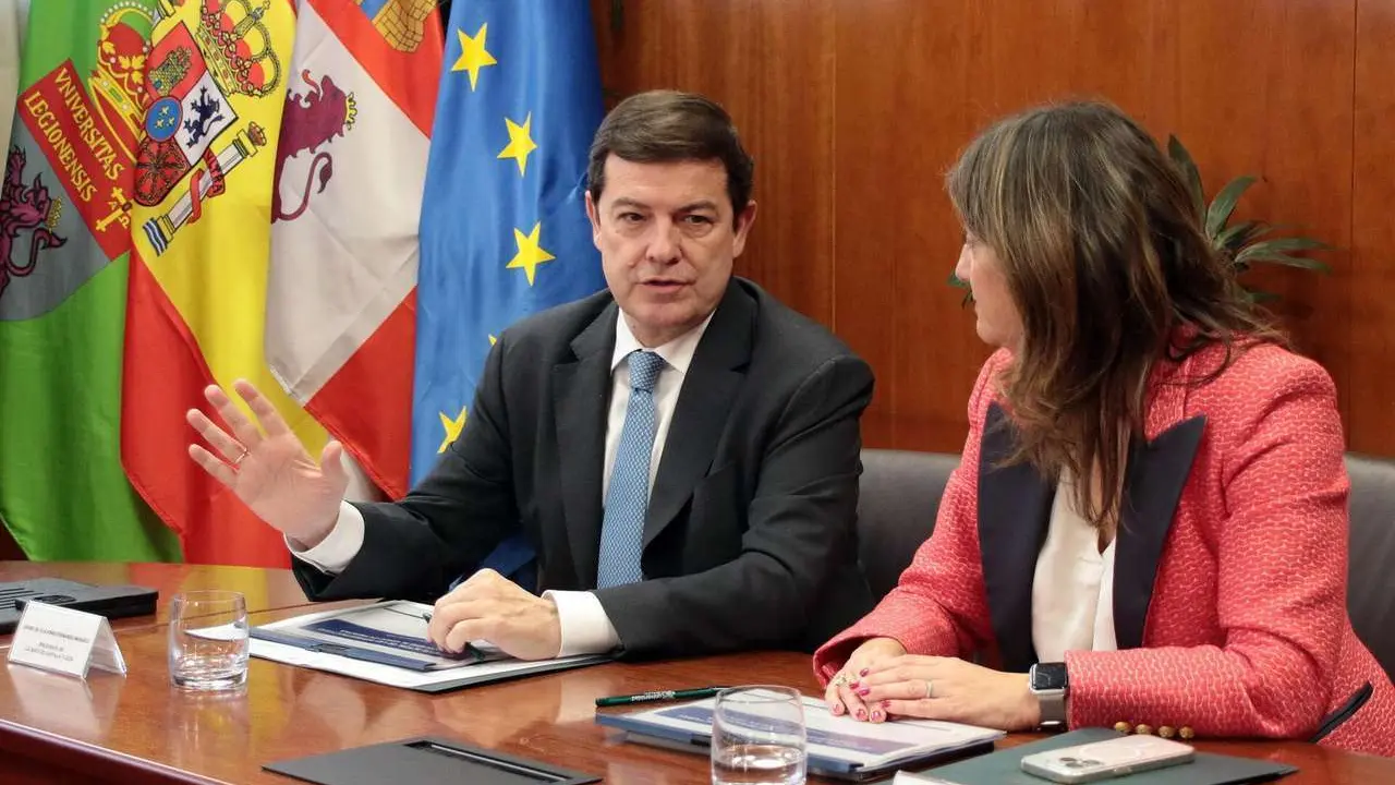 El presidente de la Junta de Castilla y Le&oacute;n, Alfonso Fern&aacute;ndez Ma&ntilde;ueco, se re&uacute;ne con la rectora de la Universidad de Le&oacute;n, Nuria Gonz&aacute;lez &Aacute;lvarez. ICAL