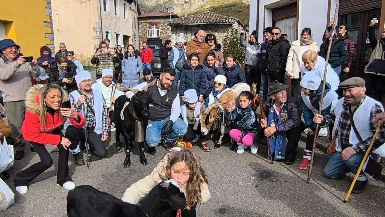 Feria de la Cecina de Chivo de Vegacervera 2025. Le&oacute;n 24 horas.